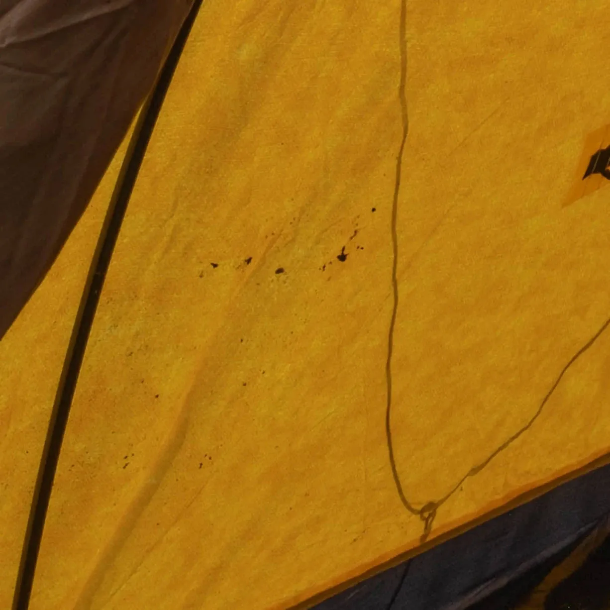 Black Diamond Bombshelter Tent: 4 person 4 Season