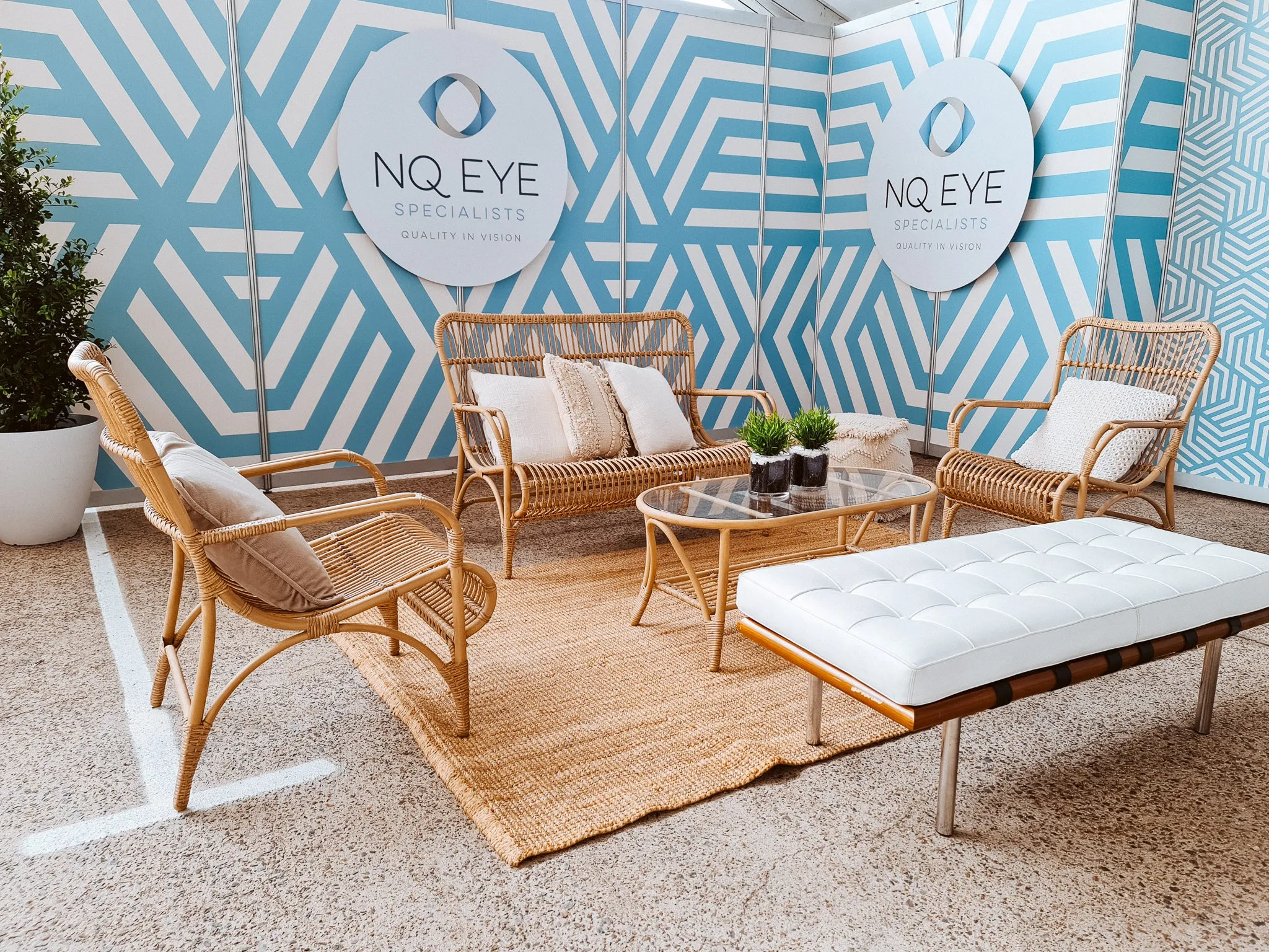 Cane Lounge
